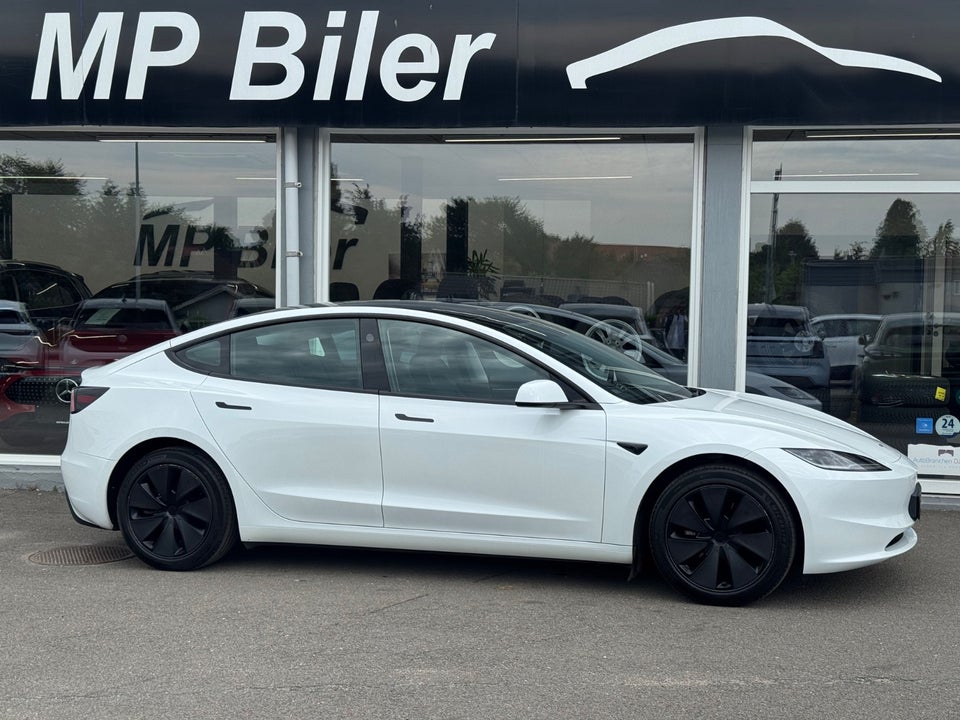 Tesla Model 3 Long Range AWD 4d