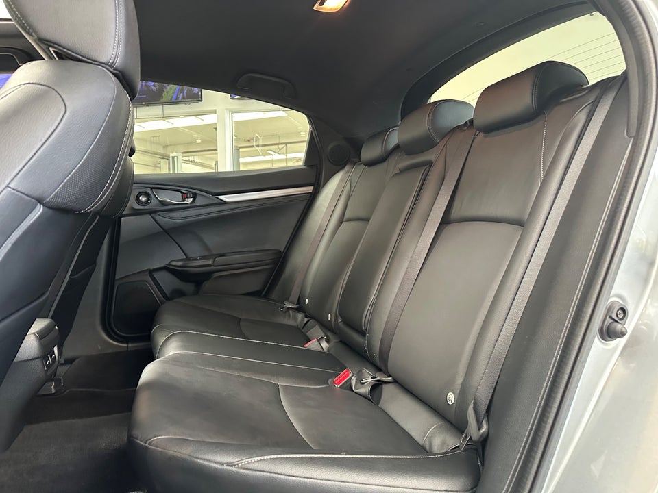 Honda Civic 1,5 VTEC Turbo Prestige CVT 5d