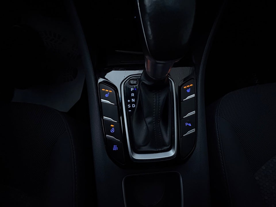 Hyundai Ioniq 1,6 PHEV Trend DCT 5d
