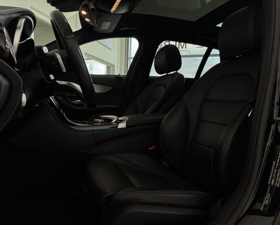 Mercedes C220 d 2,2 AMG Line stc. aut. 5d