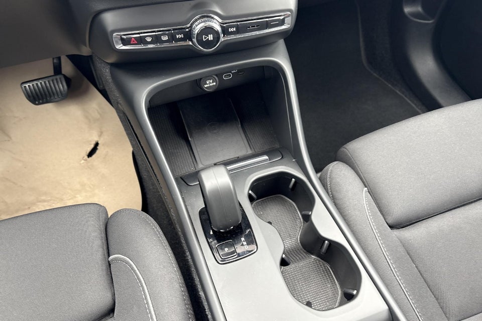 Volvo EX40 Extended Range Plus 5d