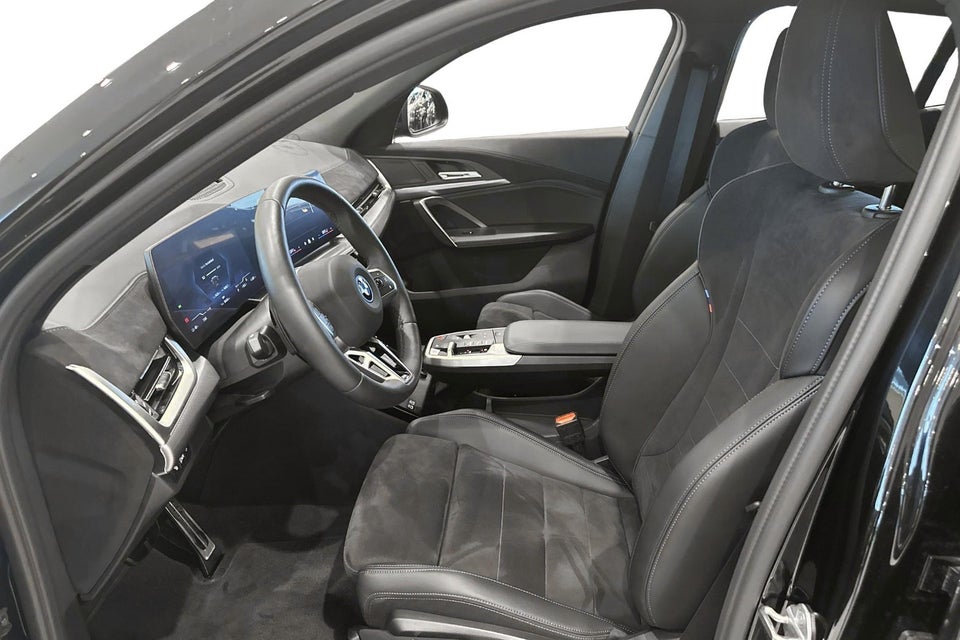 BMW iX2 eDrive20 M-Sport 5d