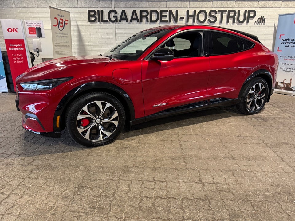 Ford Mustang Mach-E 88 Extended Range AWD 5d