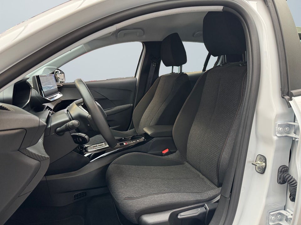 Peugeot e-208 50 Style 5d