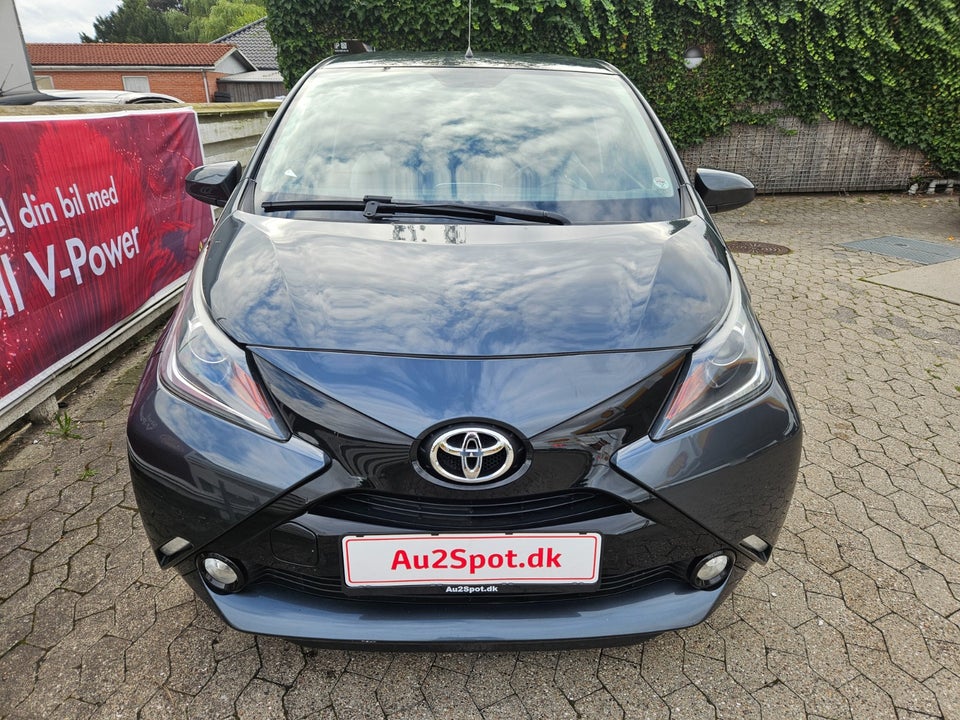 Toyota Aygo 1,0 VVT-i x-touch 5d