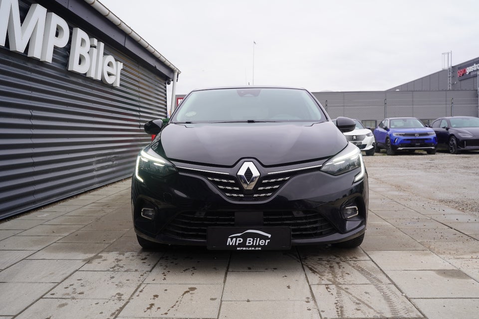 Renault Clio V 1,6 E-Tech Intens 5d