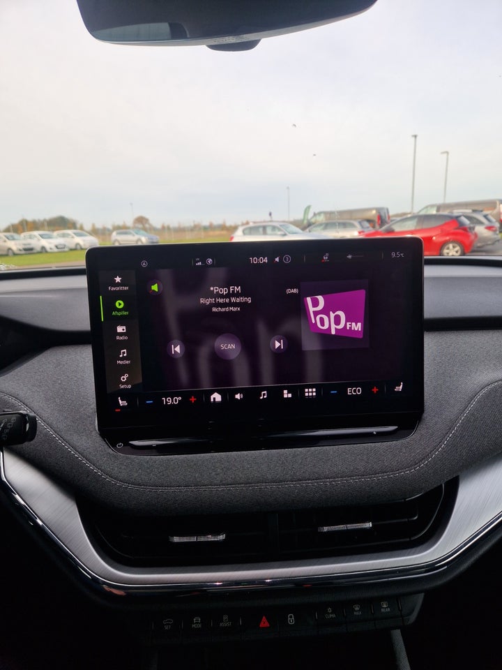 Skoda Enyaq 60 iV Loft 5d