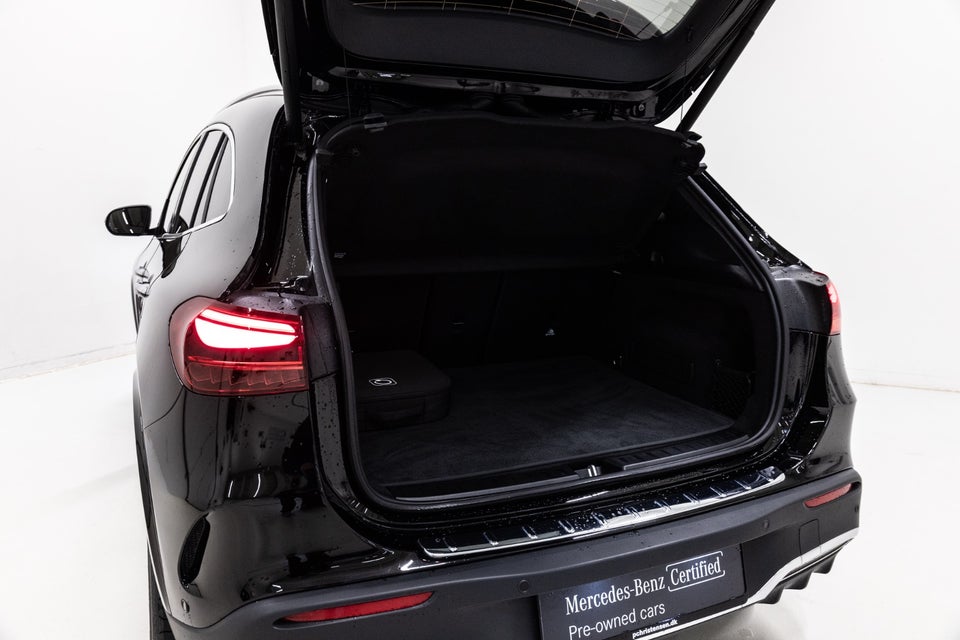 Mercedes EQA350 AMG Advance Plus 4Matic 5d