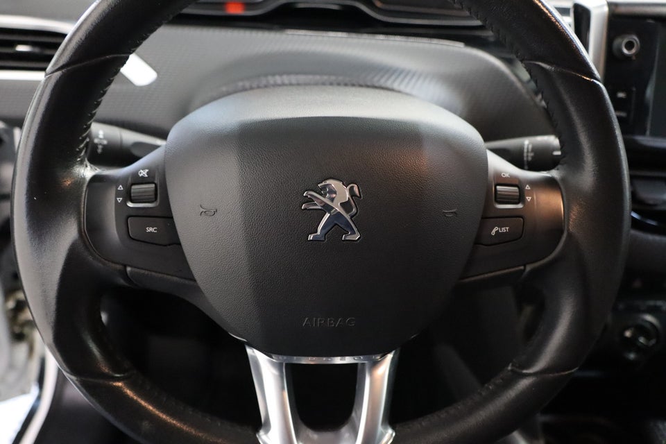Peugeot 2008 1,2 VTi 82 Active 5d