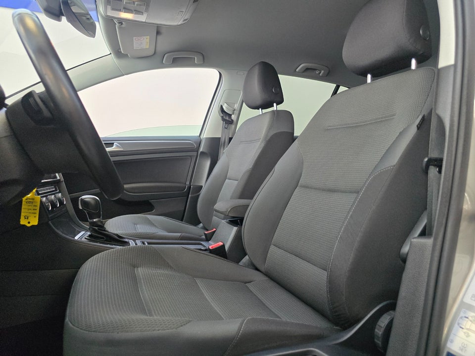 VW Golf VII 1,5 TSi 130 Comfortline DSG 5d