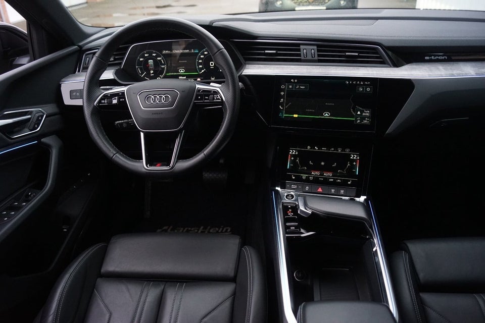 Audi e-tron 55 S-line quattro 5d