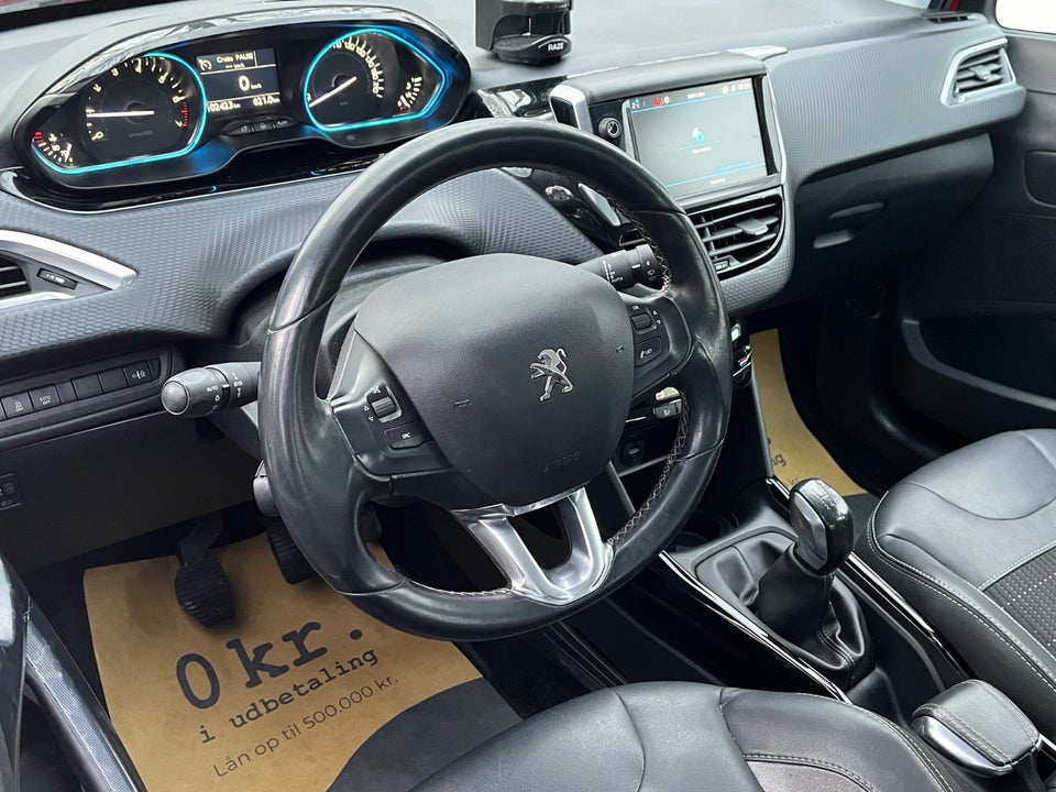 Peugeot 2008 1,2 PureTech 110 Prestige Sky 5d