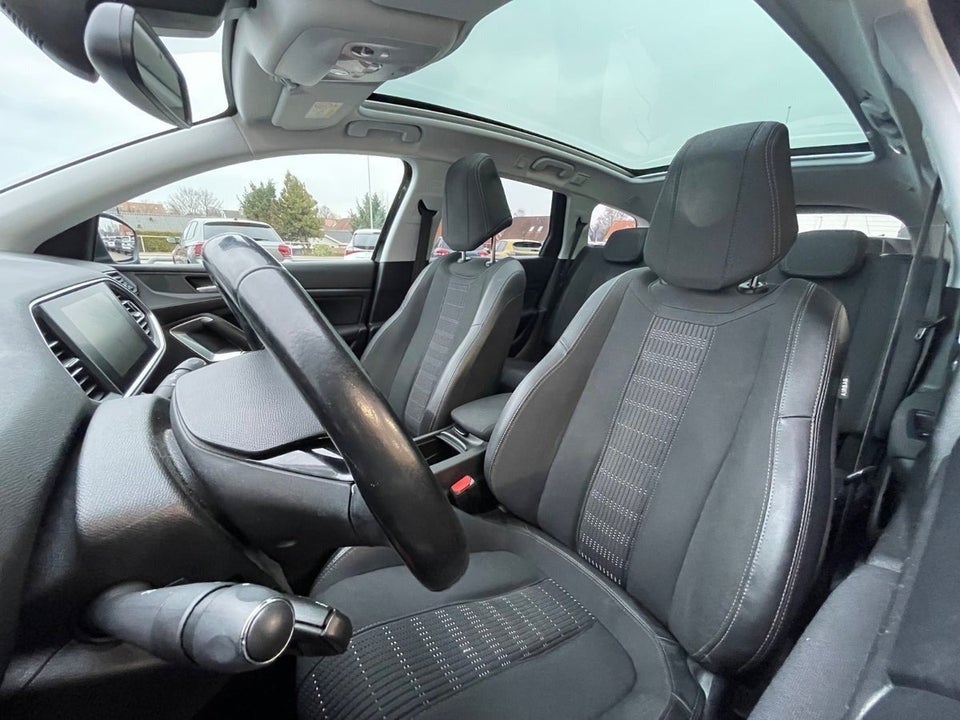 Peugeot 308 1,6 BlueHDi 120 Allure Sky SW 5d