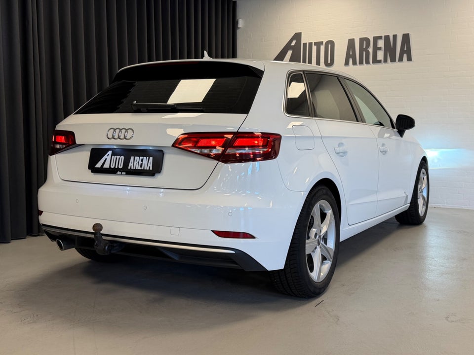 Audi A3 1,6 TDi 110 Sport Sportback S-tr. 5d