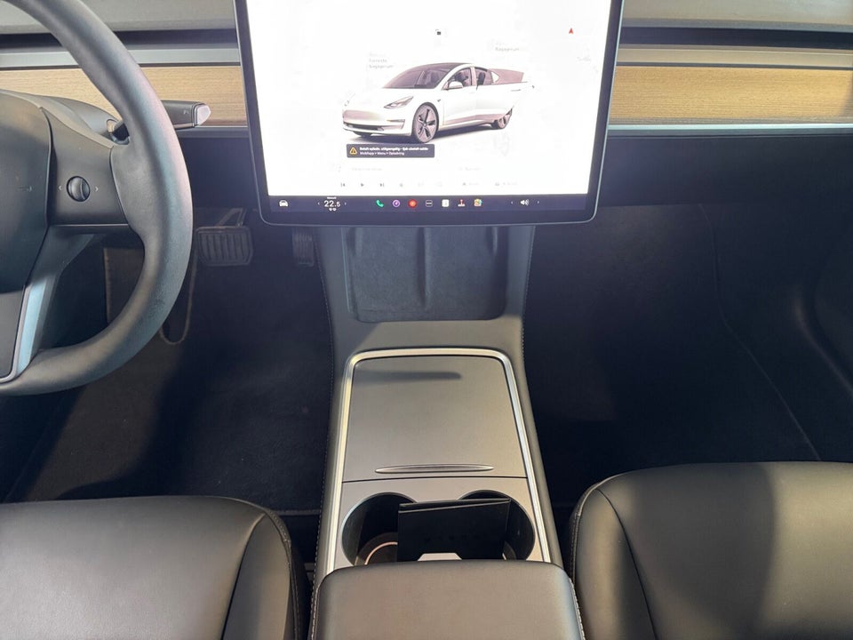 Tesla Model 3 Long Range AWD 4d
