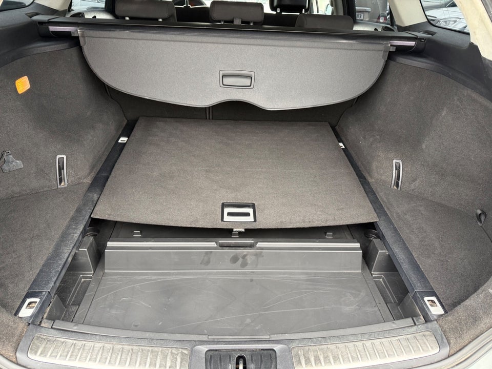 Toyota Avensis 1,6 VVT-i T2 stc. 5d