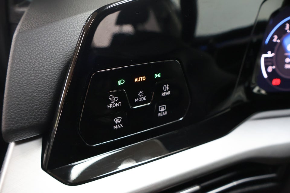 VW Golf VIII 1,5 TSi 130 Life 5d