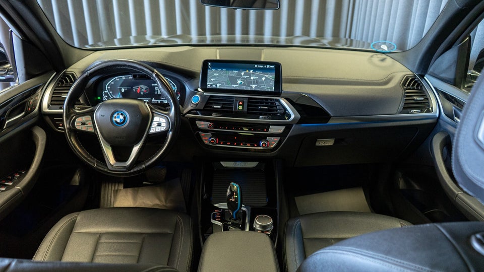 BMW iX3 Charged 5d