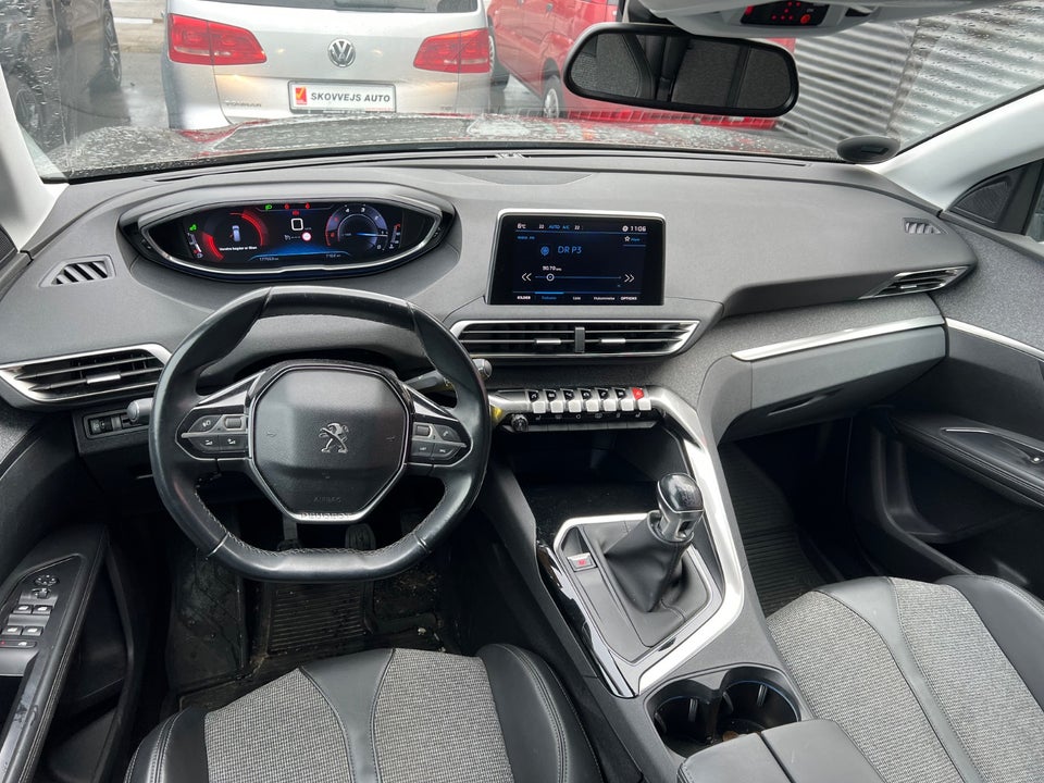 Peugeot 5008 1,6 BlueHDi 120 Allure 7prs 5d