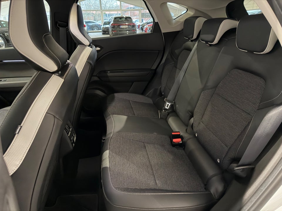 Renault Captur 1,6 E-Tech Intens 5d