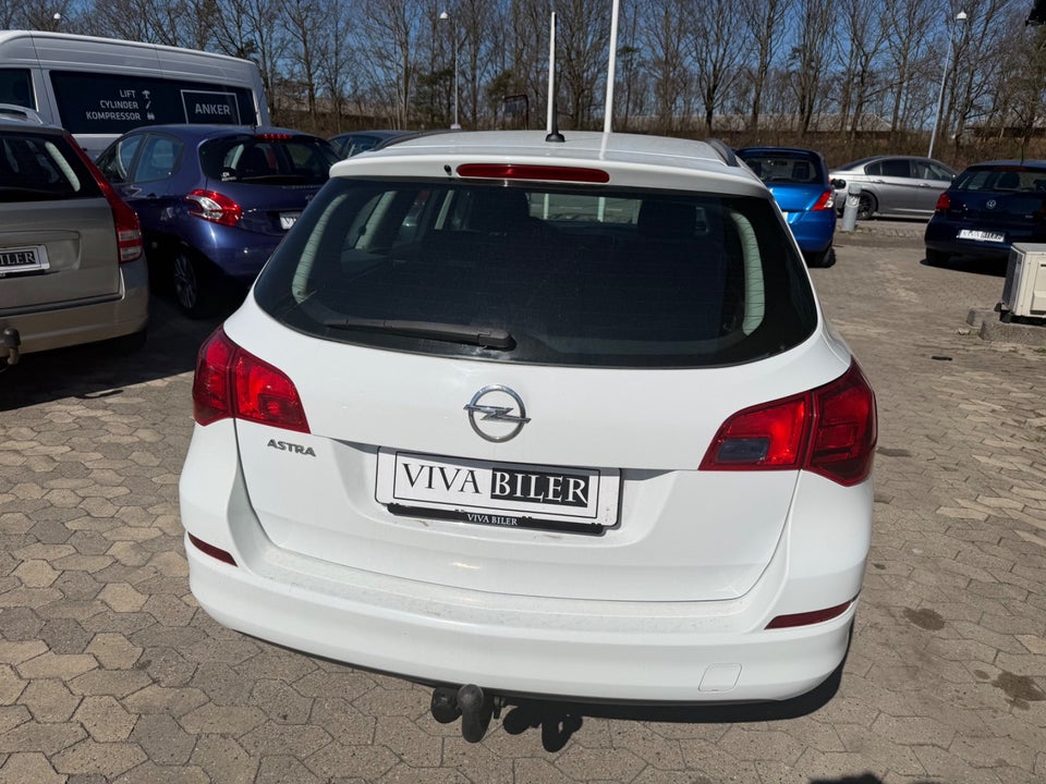 Opel Astra 1,6 Sport Sports Tourer 5d