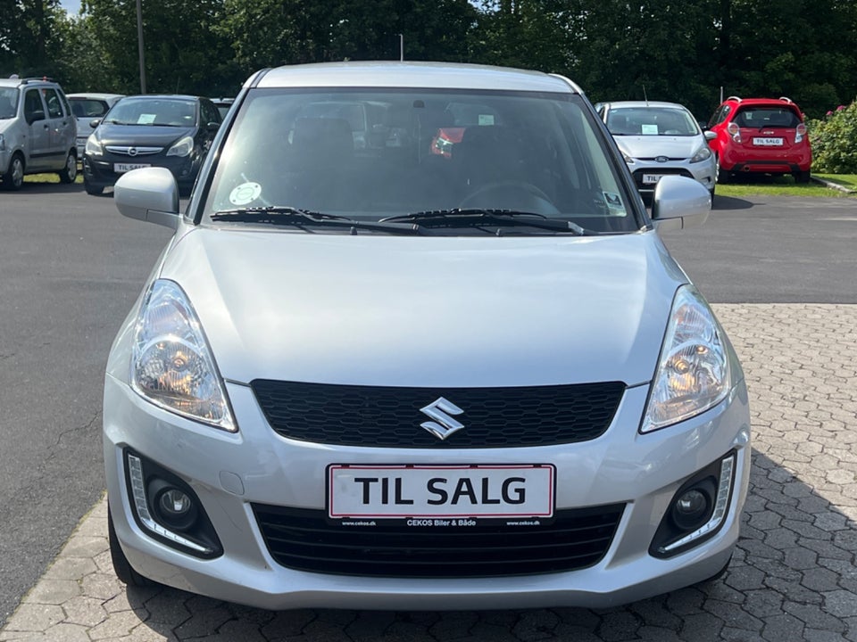 Suzuki Swift 1,2 Dualjet Style 5d