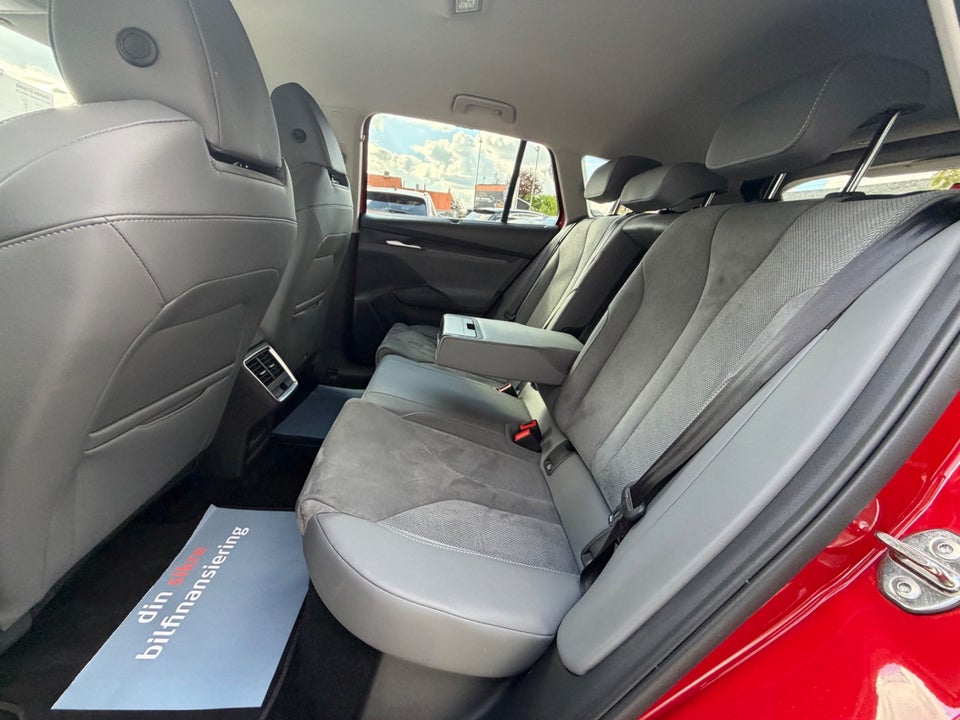 Skoda Enyaq 85x iV Lounge Maxx 5d
