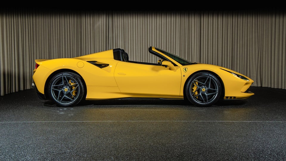 Ferrari F8 Spider 3,9 DCT 2d