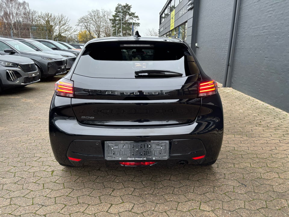 Peugeot 208 1,2 PureTech 100 Allure 5d