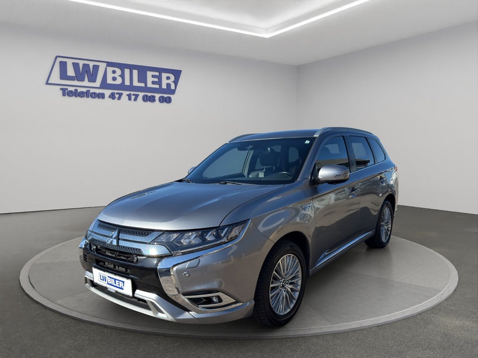 Mitsubishi Outlander 2,4 PHEV Instyle CVT 4WD 5d