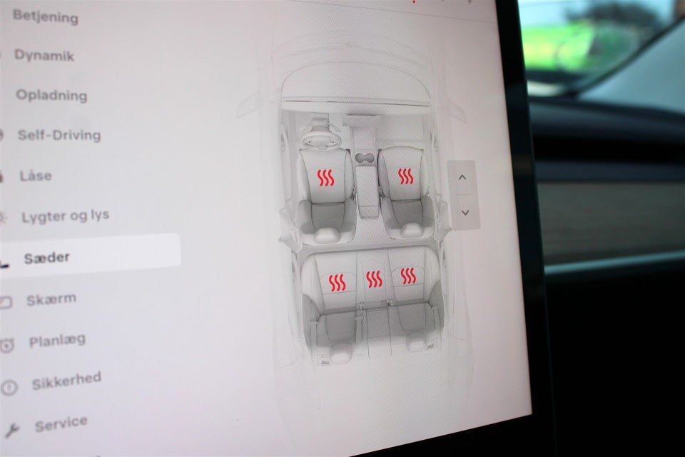Tesla Model 3 Long Range AWD 4d