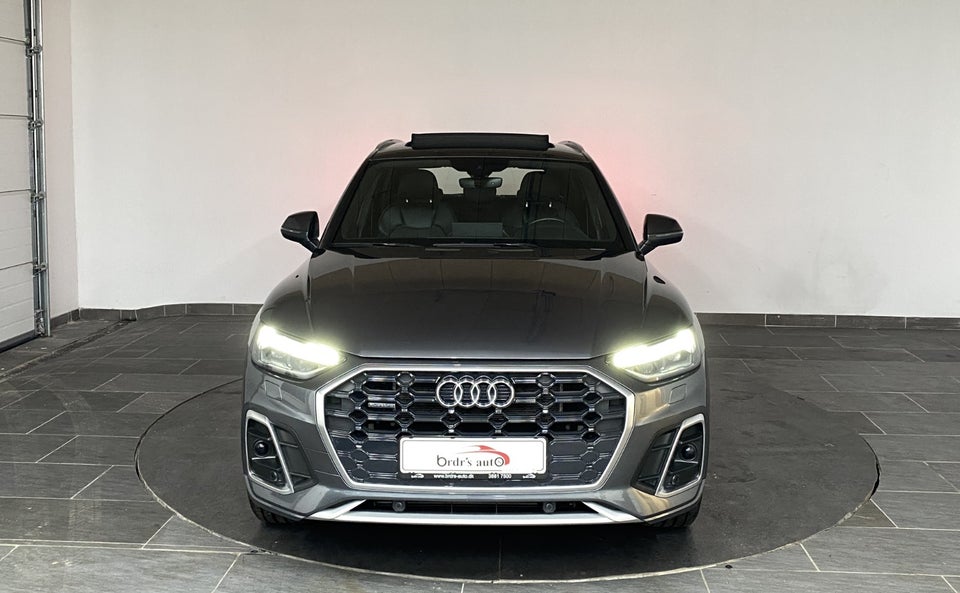 Audi Q5 50 TFSi e S-line quattro S-tr. 5d