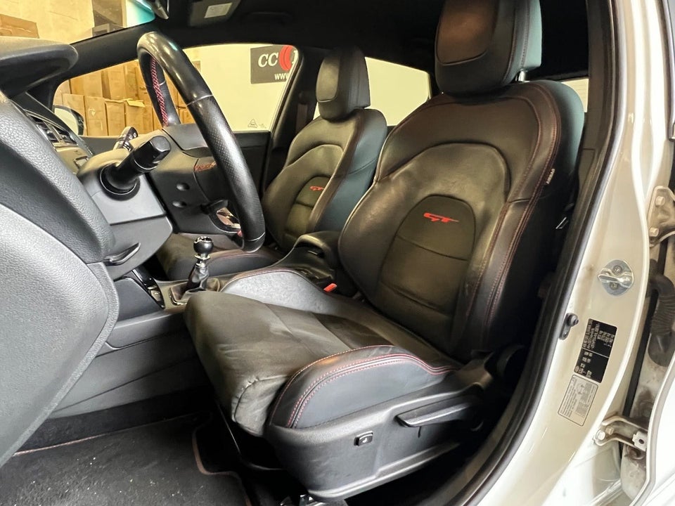 Kia Ceed 1,6 T-GDi GT Advance 5d