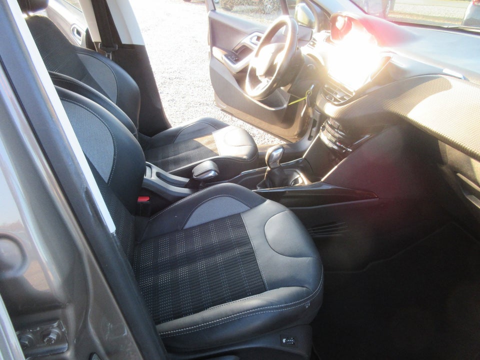 Peugeot 2008 1,6 BlueHDi 100 Allure 5d