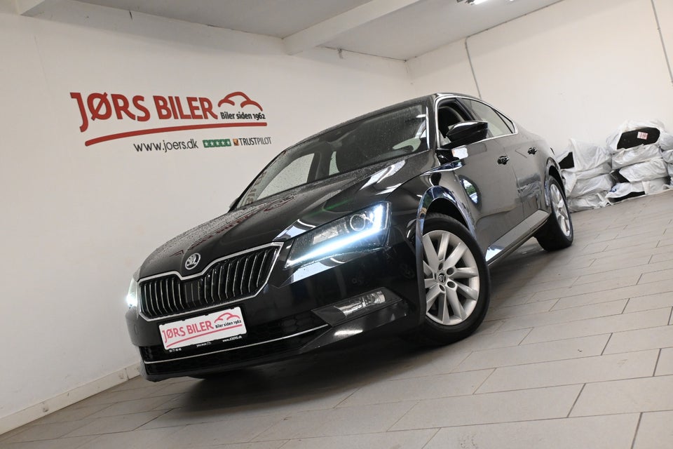 Skoda Superb 1,6 TDi 120 Style DSG 5d