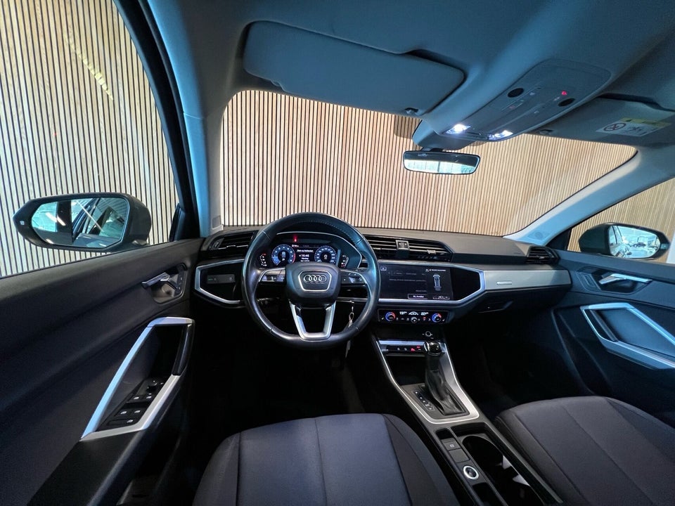 Audi Q3 35 TFSi Advanced Prestige S-tr. 5d