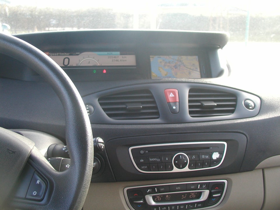 Renault Grand Scenic III 1,9 dCi 130 Dynamique 7prs 5d