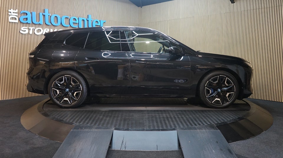 BMW iX xDrive40 Sport 5d