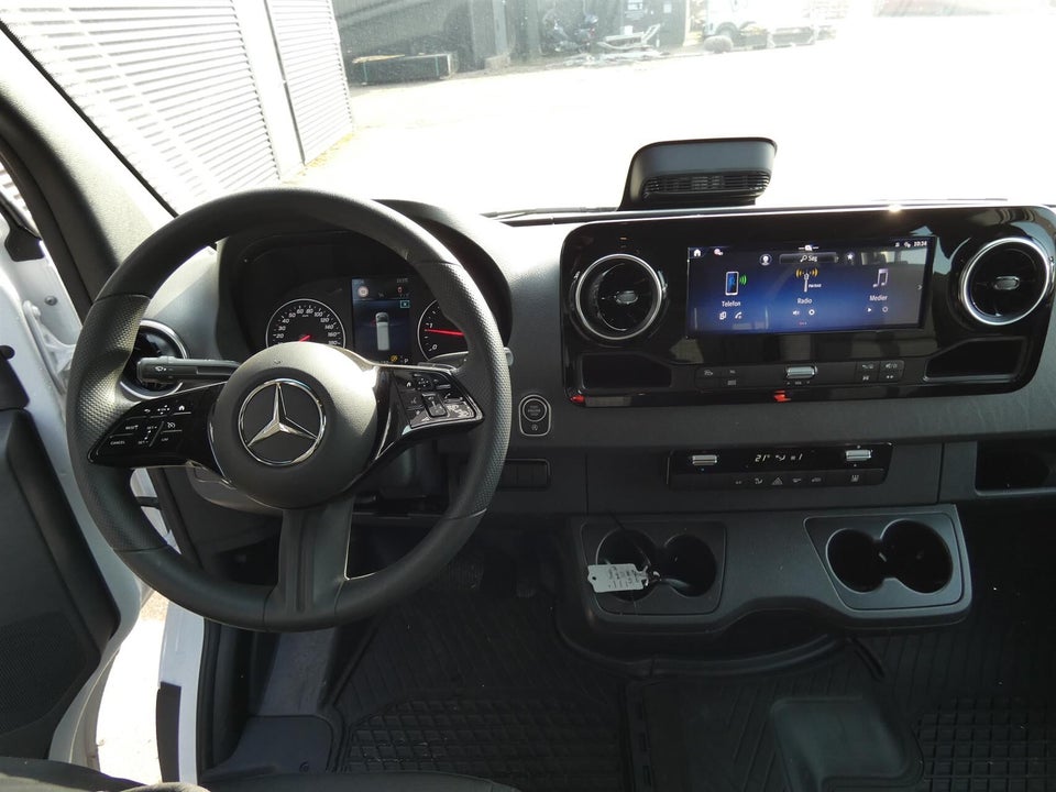 Mercedes Sprinter 317 2,0 CDi A3 Db.Kab PRO aut. RWD 4d