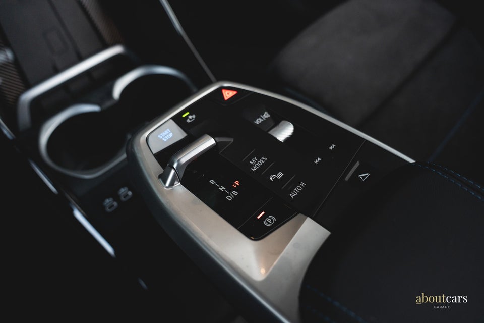 BMW iX2 eDrive20 M-Sport 5d