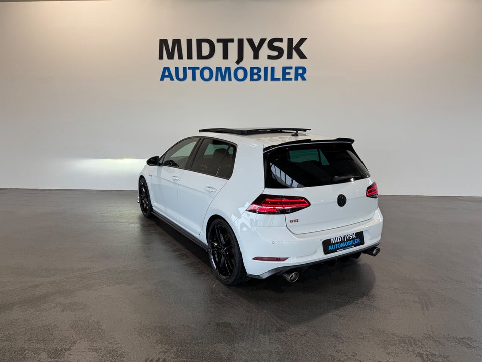 VW Golf VII 2,0 GTi DSG 5d