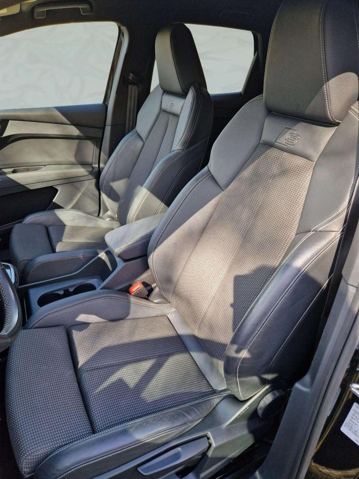 Audi Q4 e-tron 40 Attitude S-line 5d