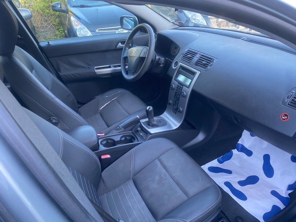 Volvo V50 1,6 Kinetic 5d