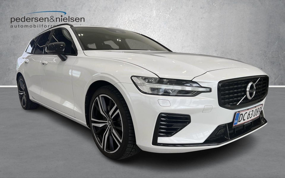 Volvo V60 2,0 T6 ReCharge R-Design aut. AWD 5d