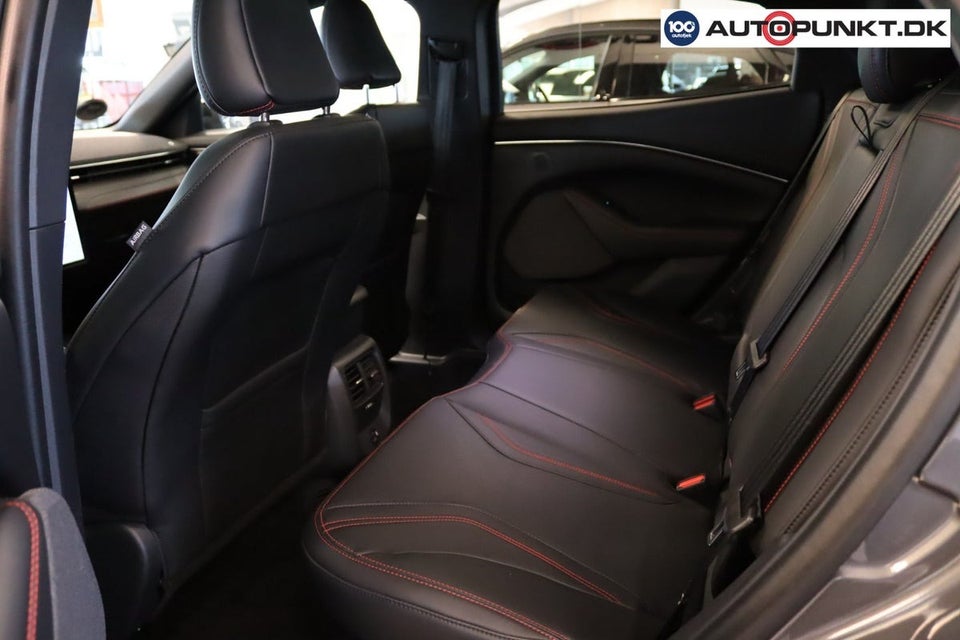 Ford Mustang Mach-E 91 Premium Extended Range AWD 5d