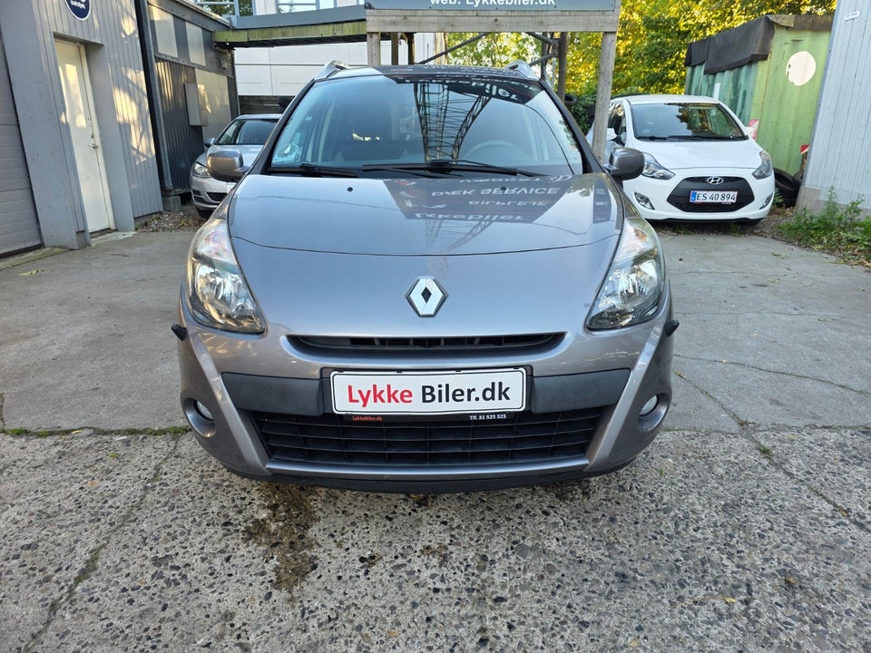 Renault Clio IV 1,2 16V Expression 5d