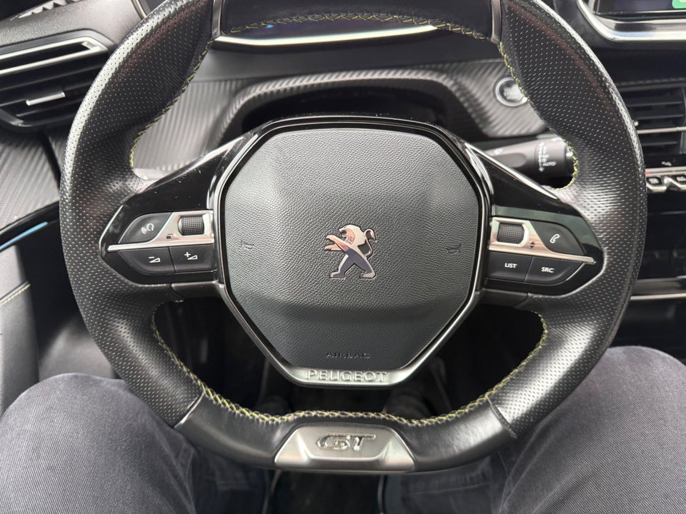Peugeot e-2008 50 GT 5d