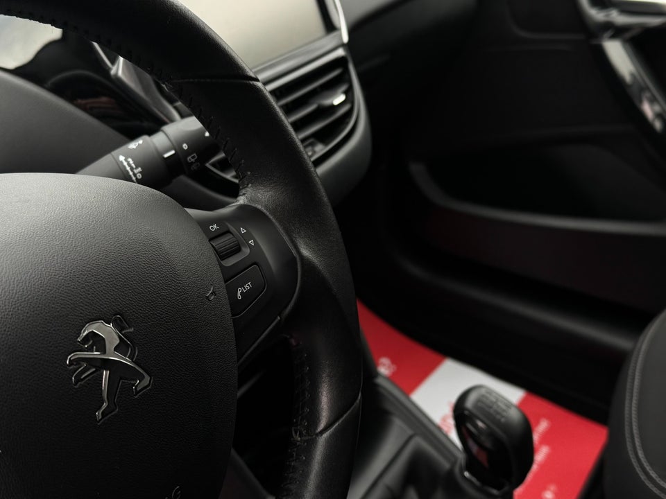 Peugeot 208 1,6 BlueHDi 100 Active 5d