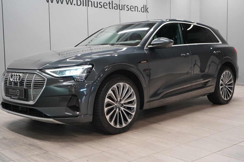 Audi e-tron 55 S-line quattro 5d