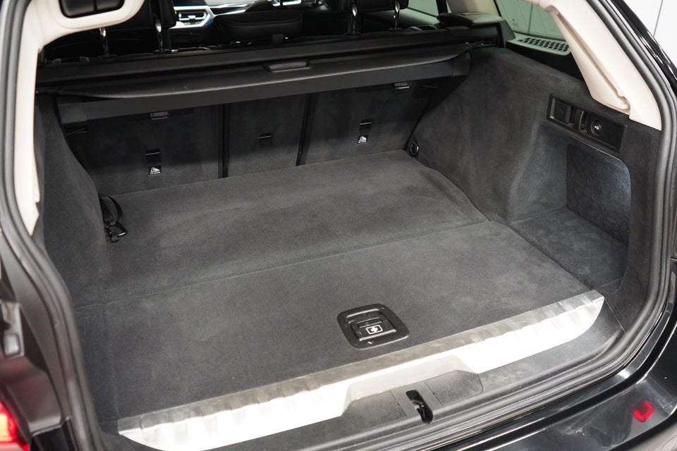 BMW 330e 2,0 Touring Sport Line aut. 5d